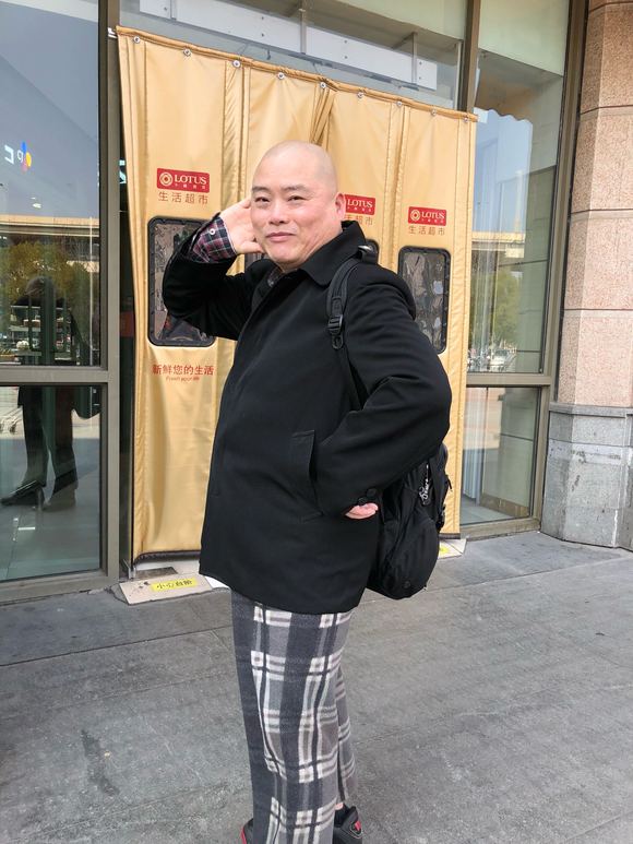 百度胖老师吧上海市公安局轨道交通分局石宇玉老师求救  微信抖音快手百度贴吧百科图片视频知道搜索上海胖老 ...