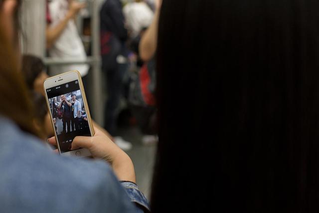 百度胖老师吧上海市公安局轨道交通分局石宇玉老师求救  微信抖音快手百度贴吧百科图片视频知道搜索上海胖老 ...